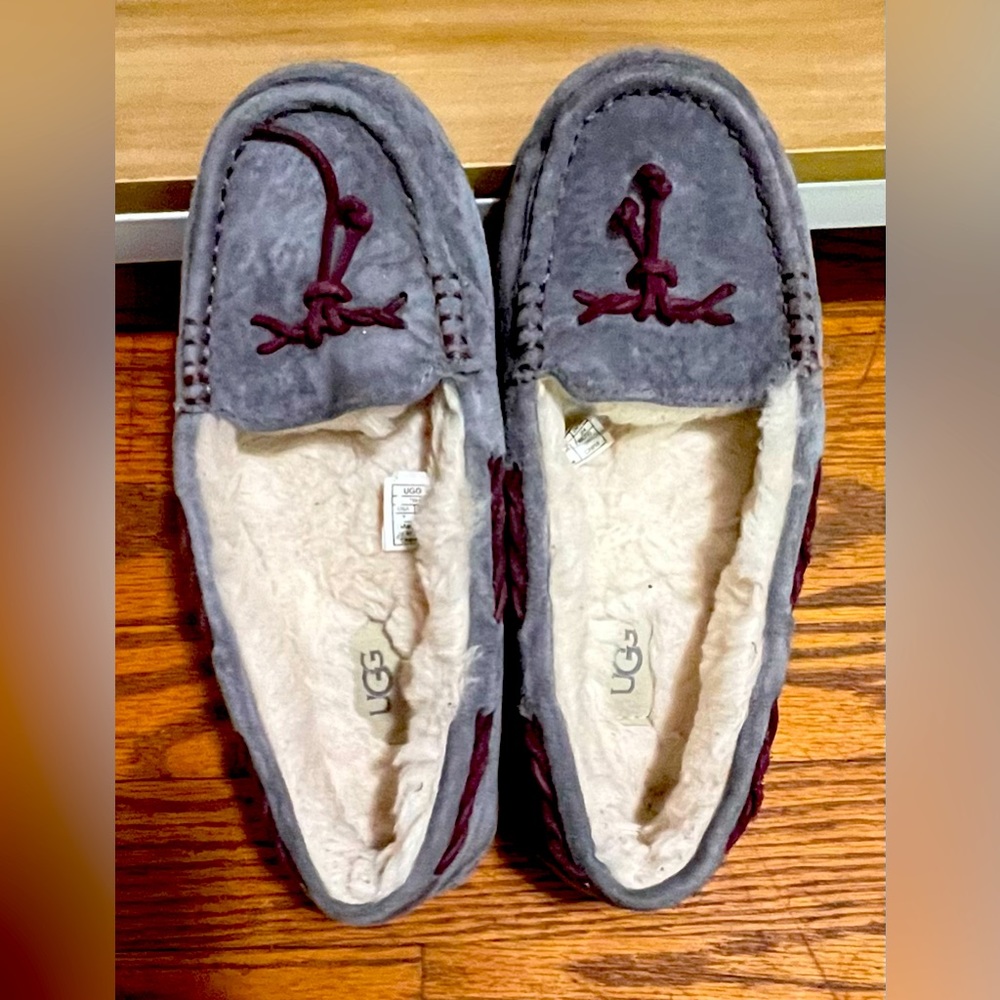 UGG moccasins size 7